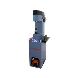 Гидропневматический заклепочный станок Comec CC 300 Гидропневматический заклепочный станок Comec CC 300