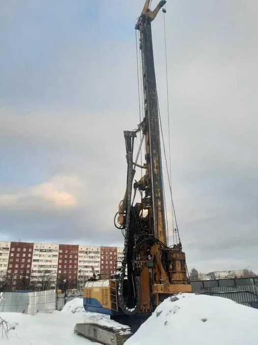 Бурова установка Bauer BG 18