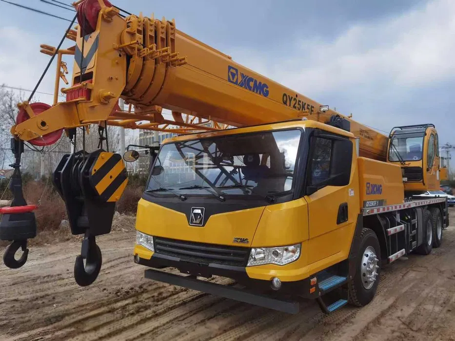 Автокран XCMG QY25K5F